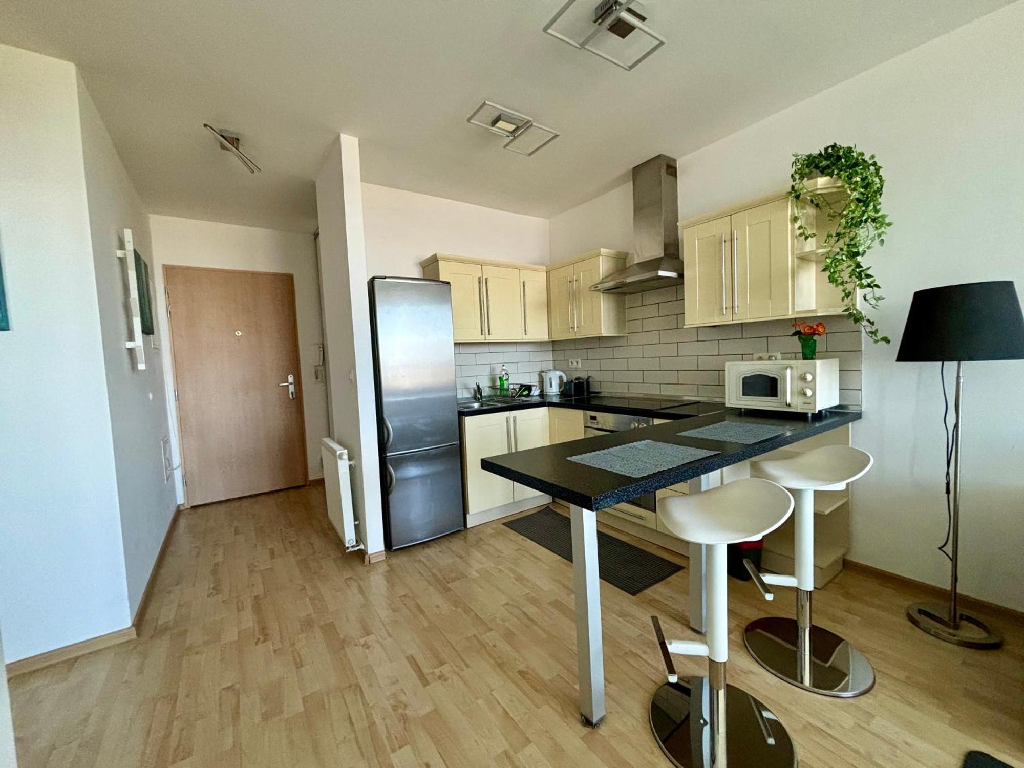 Three Towers With Beautiful View And Parking! Apartment Bratislava Luaran gambar